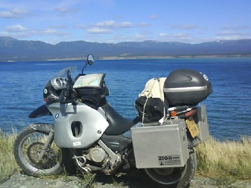 021 Kluane Lake 26th Jun 2010.jpg